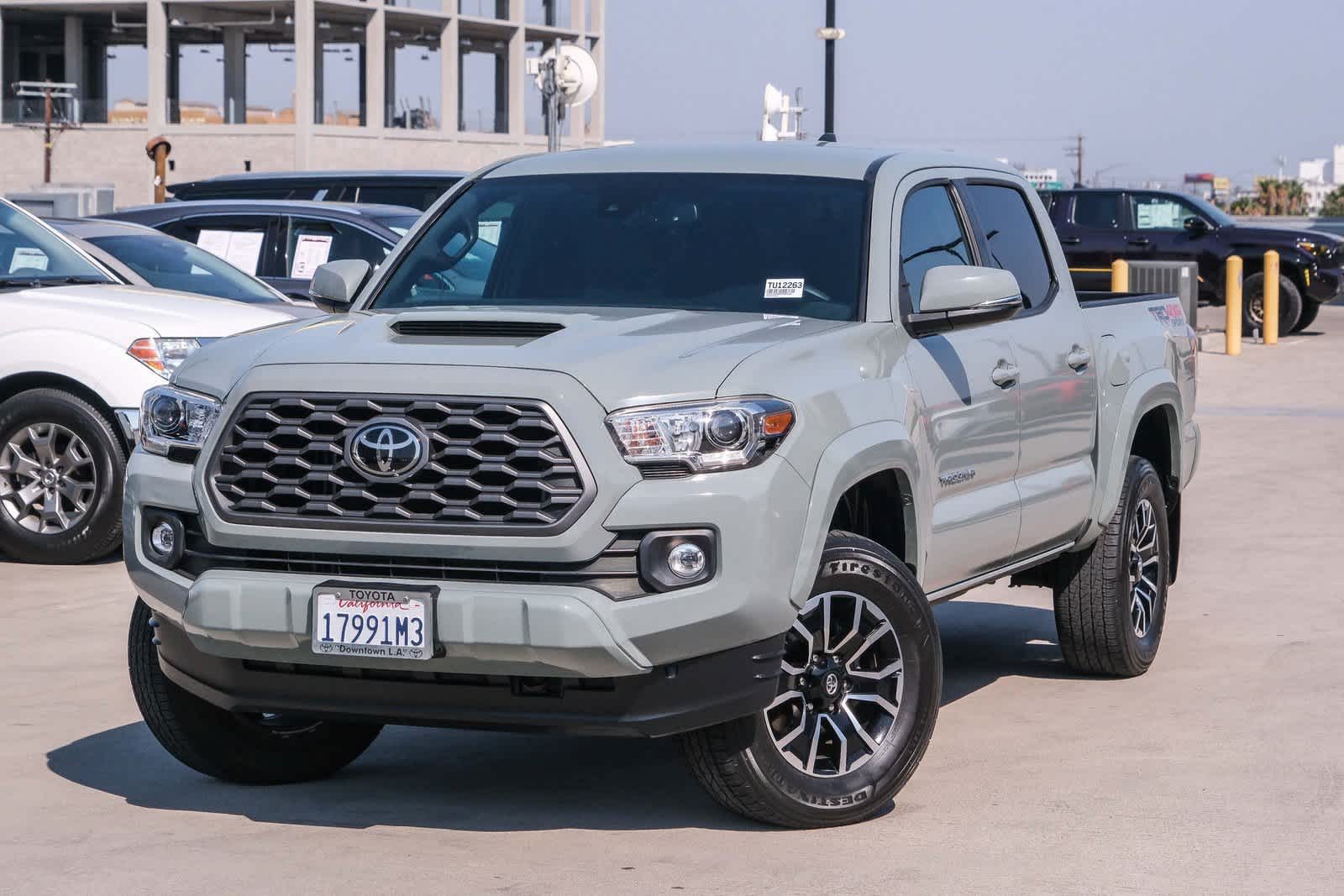 Thumbnail: 2022 Toyota Tacoma - 1