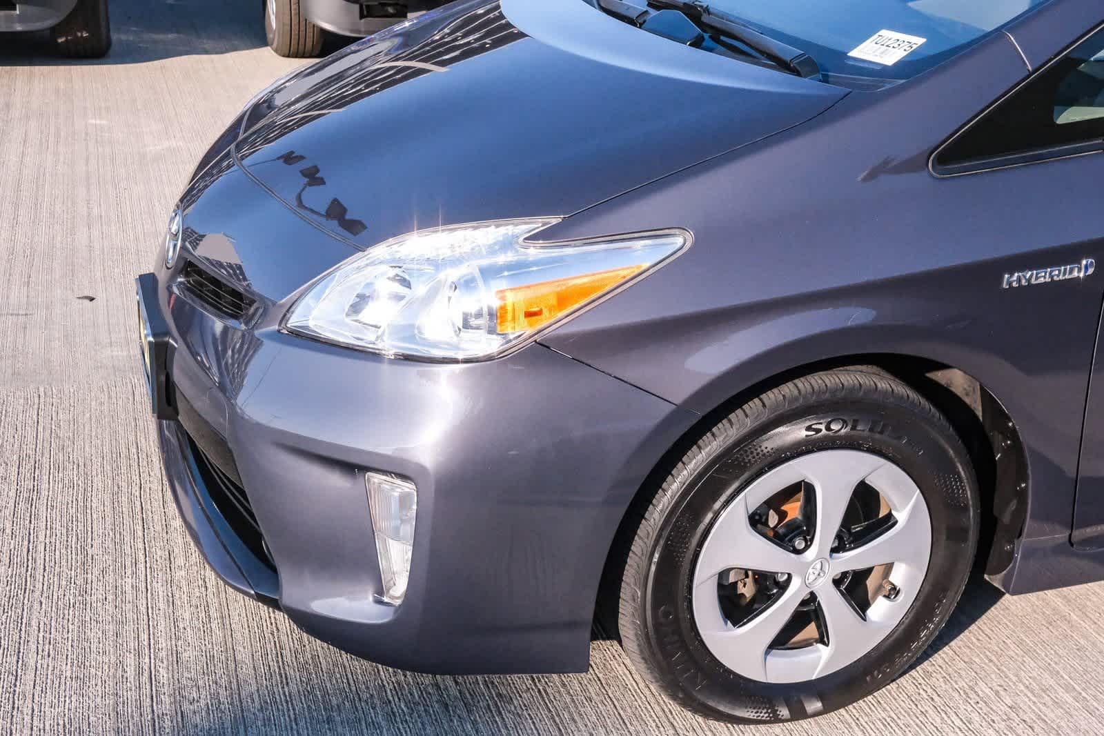Thumbnail: 2015 Toyota Prius - 12