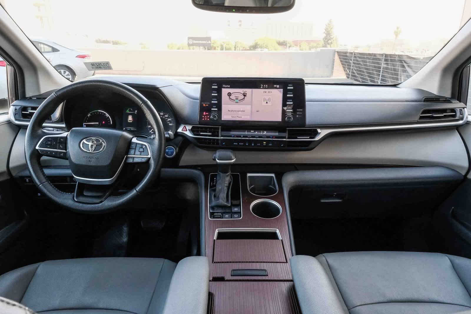 Thumbnail: 2023 Toyota Sienna - 13