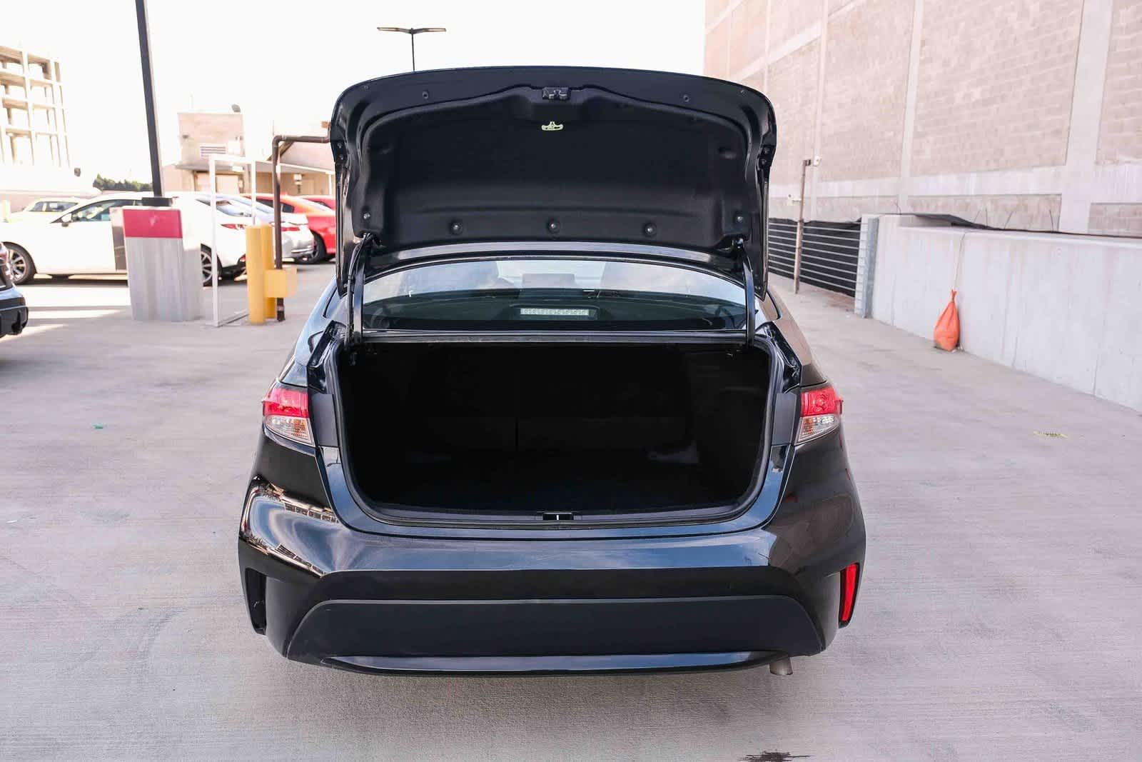 Thumbnail: 2022 Toyota Corolla - 25