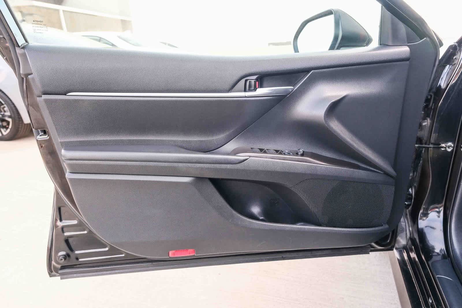 Thumbnail: 2022 Toyota Camry - 23