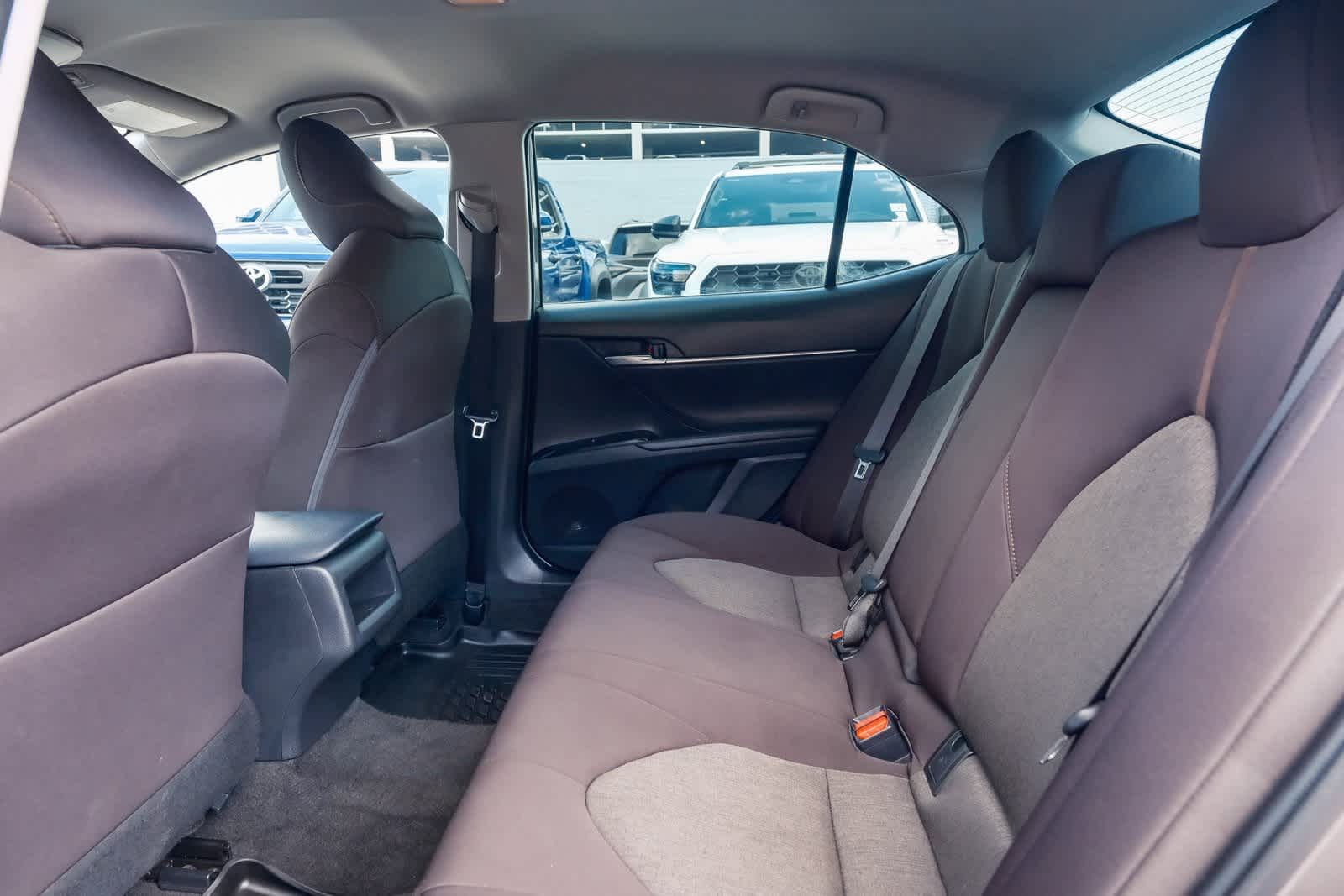 Thumbnail: 2019 Toyota Camry - 18