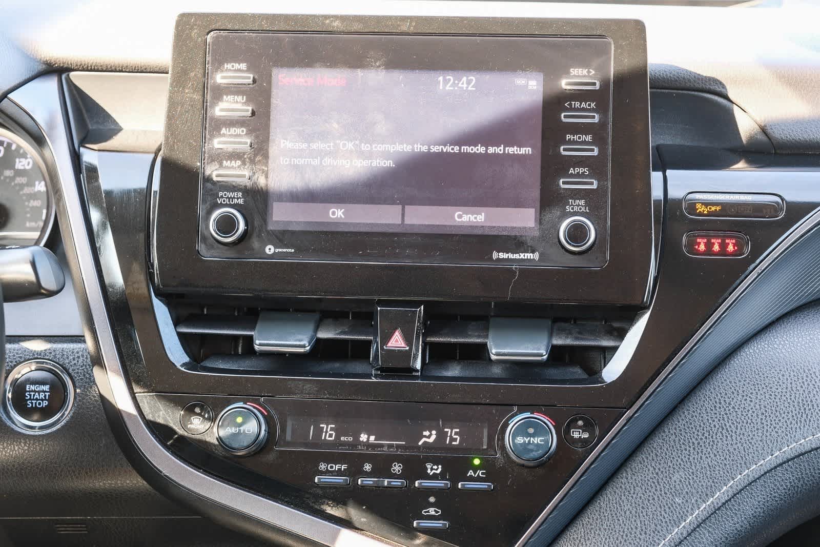 Thumbnail: 2023 Toyota Camry - 14