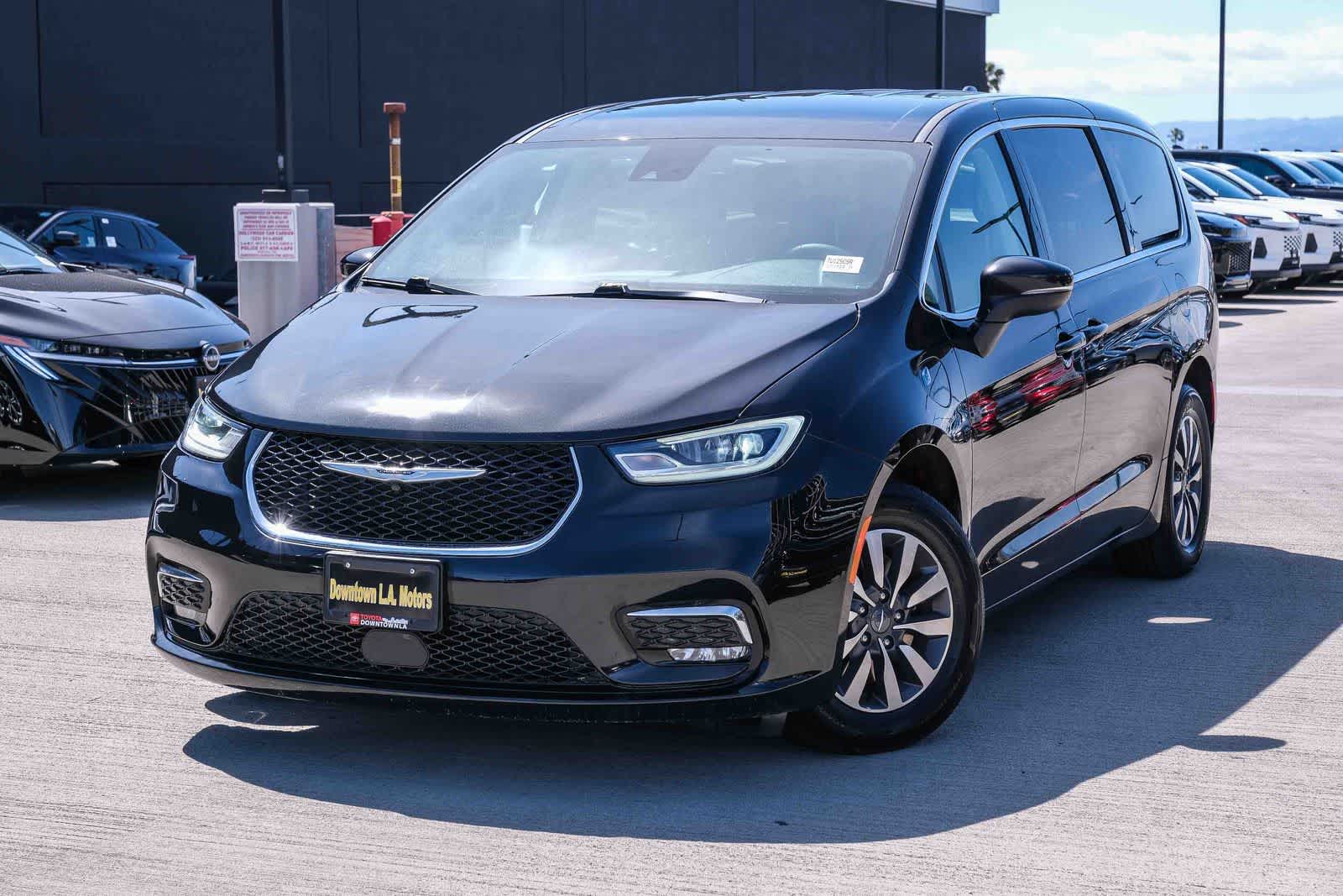 2023 Chrysler Pacifica Hybrid