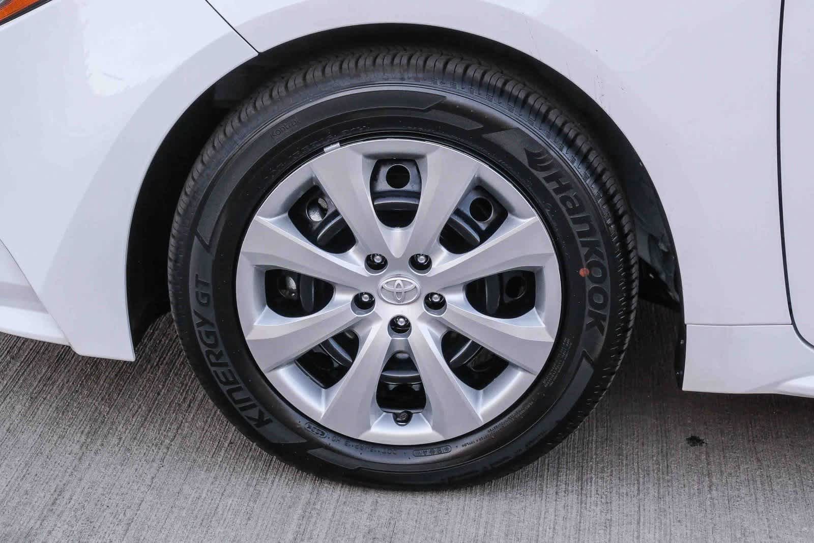 Thumbnail: 2025 Toyota Corolla - 10