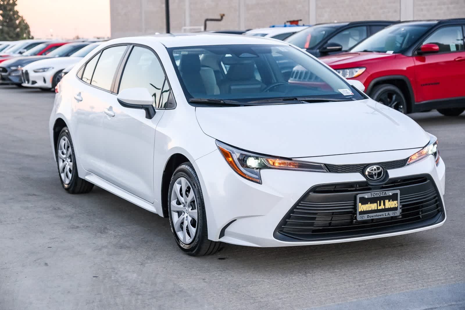 Thumbnail: 2025 Toyota Corolla - 3