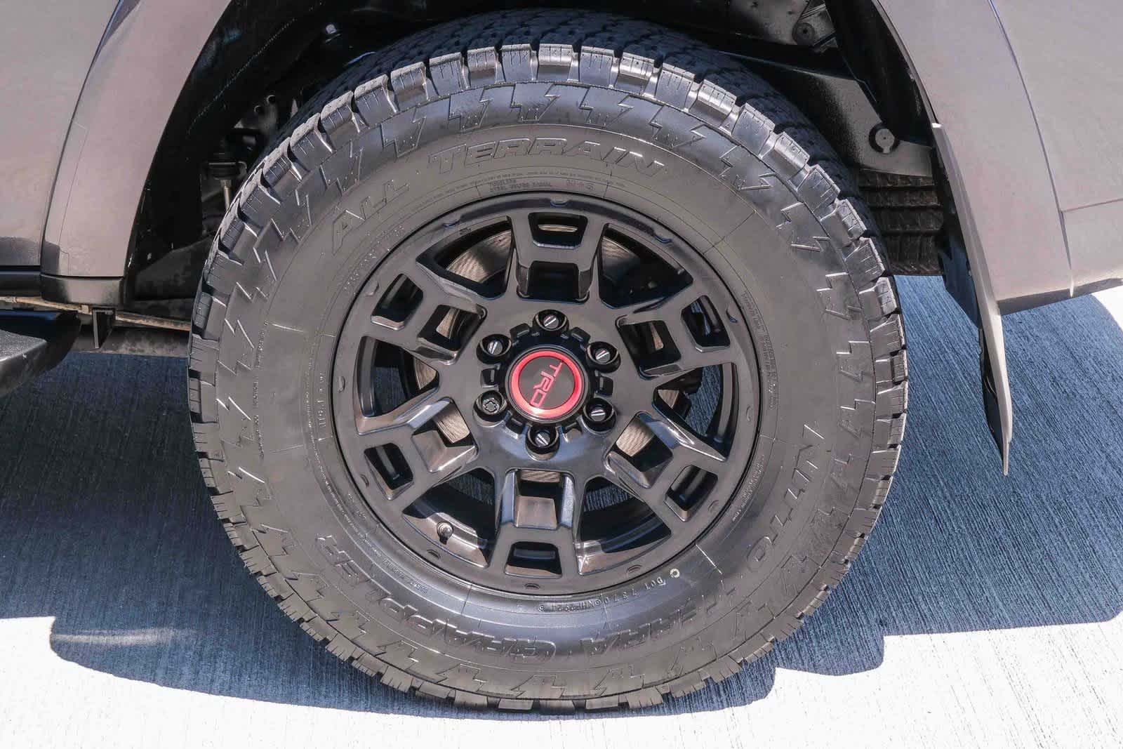 Thumbnail: 2022 Toyota 4Runner - 9