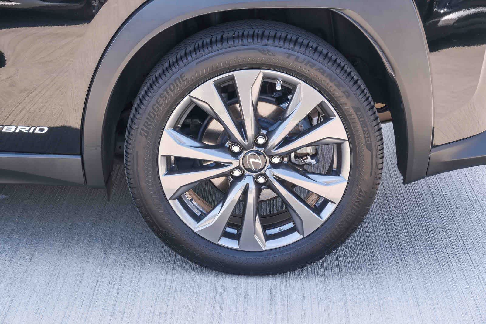 Thumbnail: 2020 Lexus UX - 9