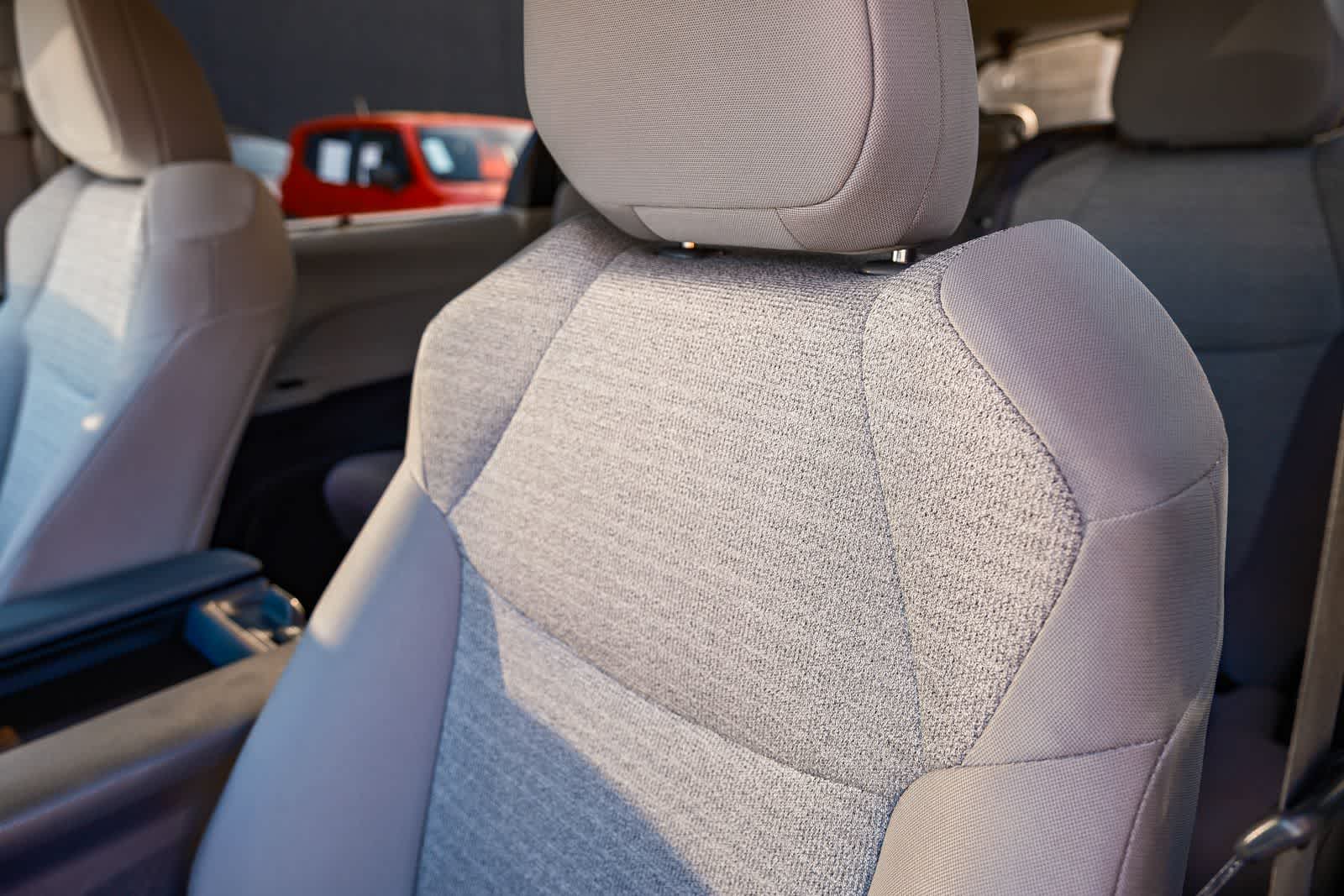 Thumbnail: 2021 Toyota Sienna - 22