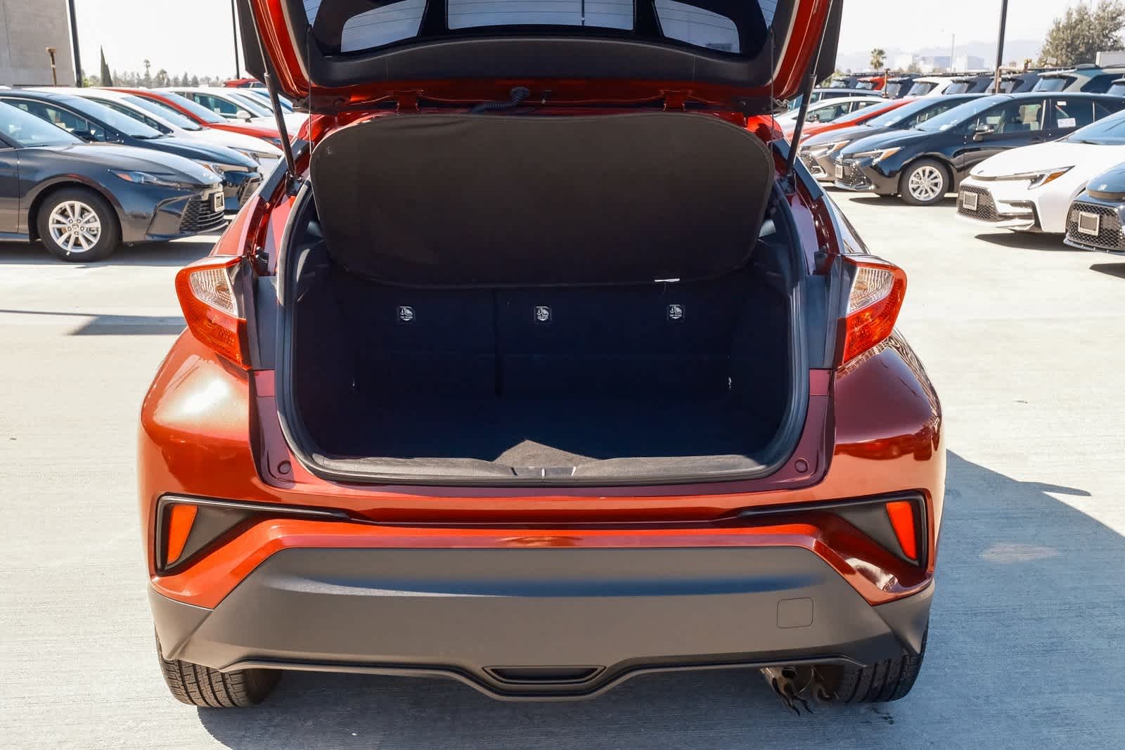 Thumbnail: 2019 Toyota C-HR - 26