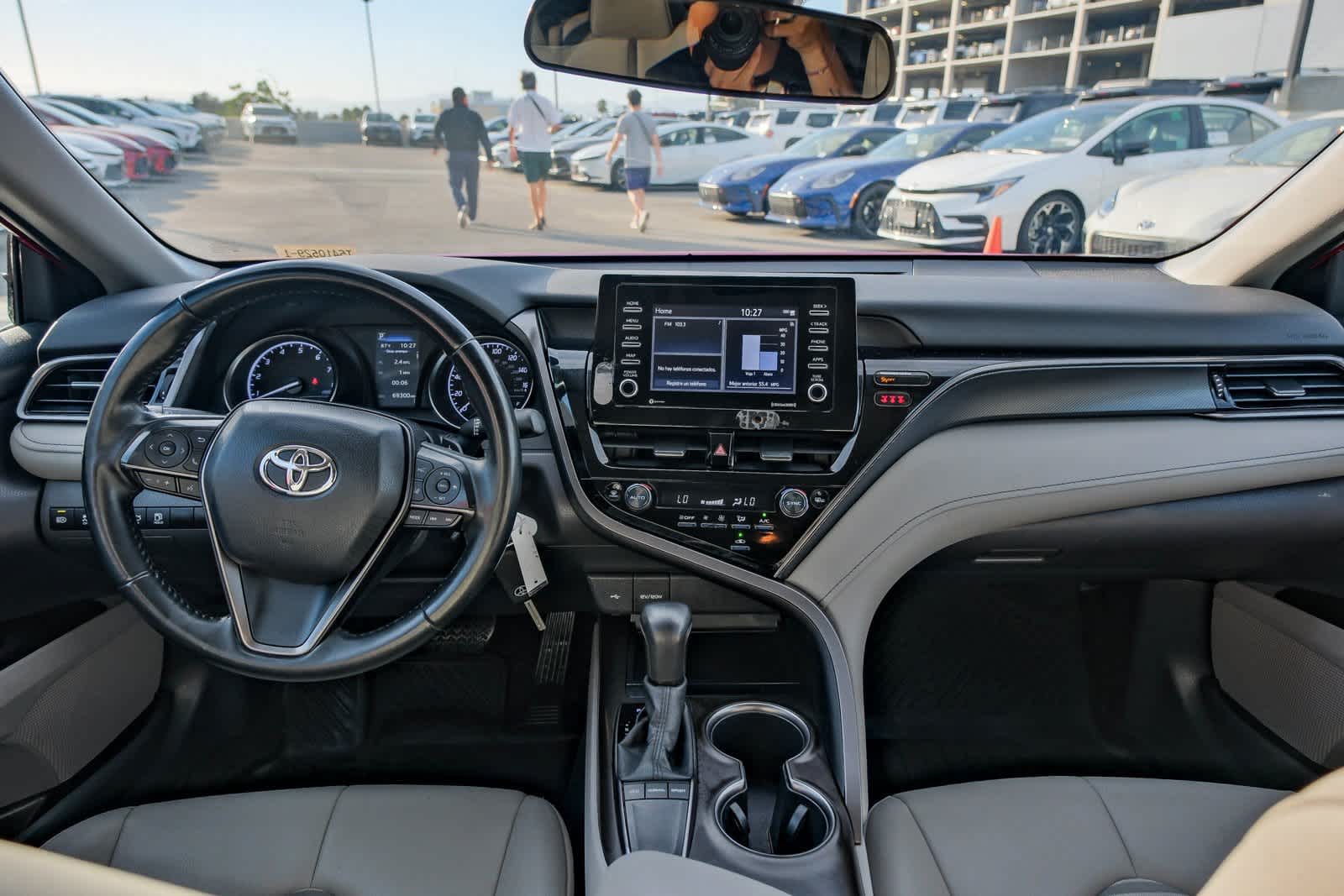 Thumbnail: 2022 Toyota Camry - 13