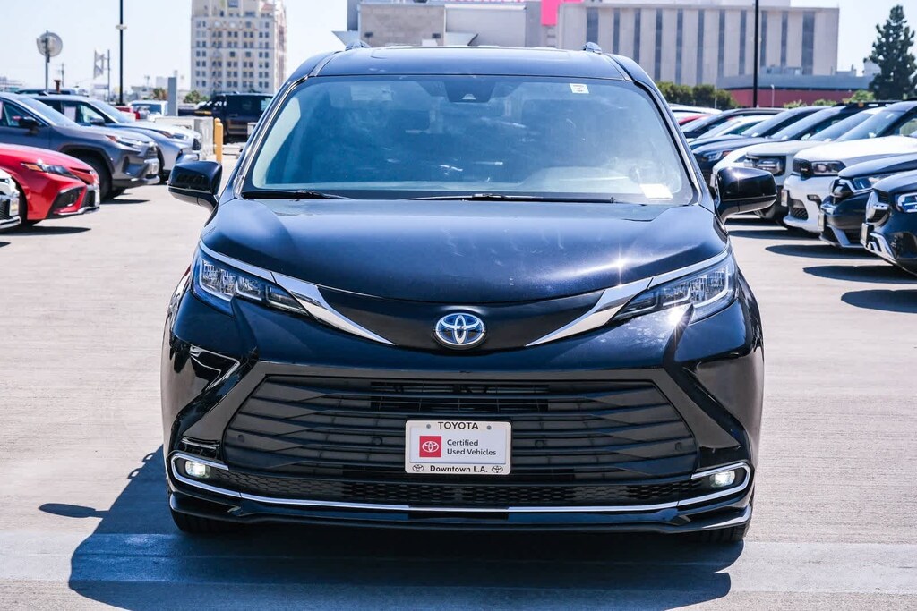 Certified 2023 Toyota Sienna XLE 8 Passenger Van Passenger Van