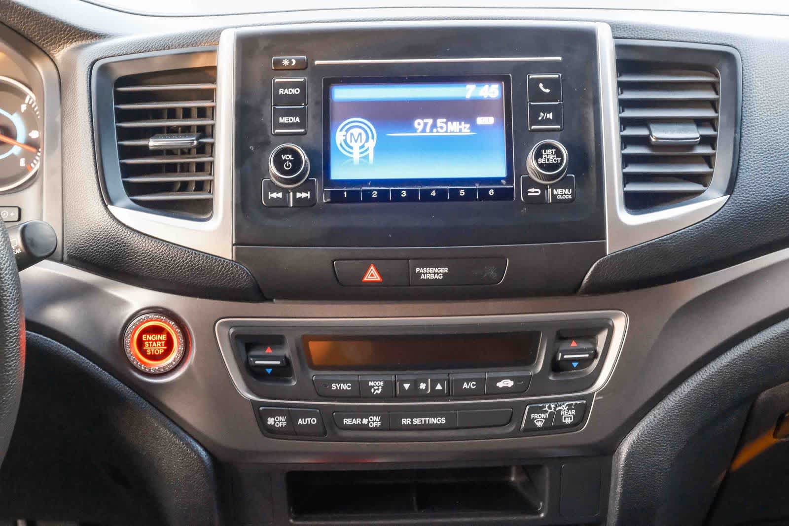 Thumbnail: 2019 Honda Passport - 14