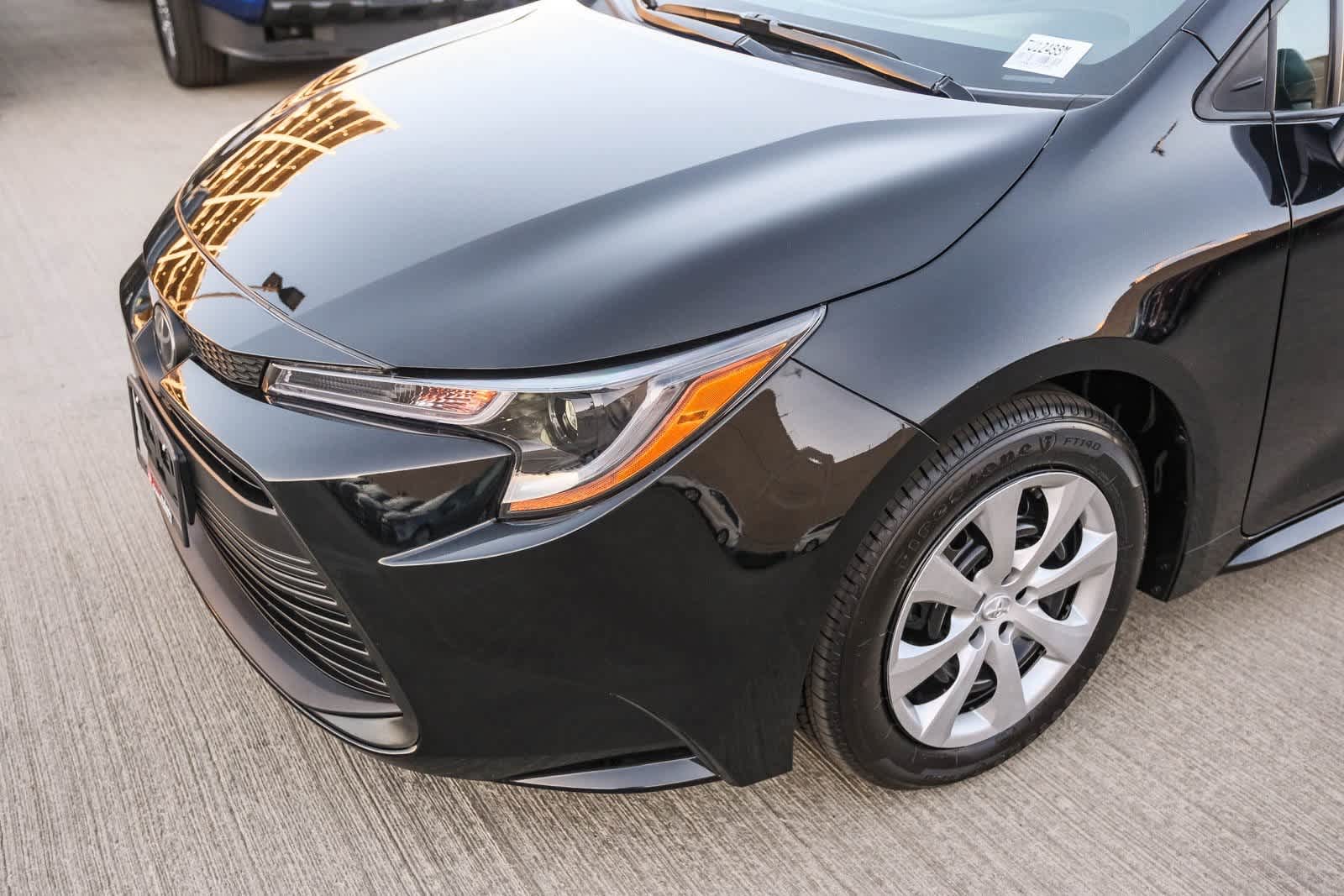 Thumbnail: 2025 Toyota Corolla - 12