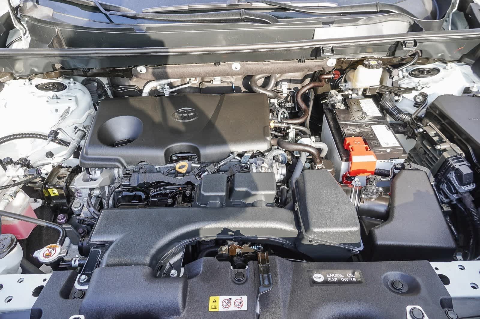 2022 Toyota RAV4 XLE Premium 28