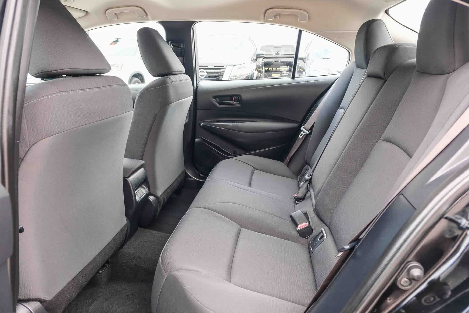 Thumbnail: 2023 Toyota Corolla - 18