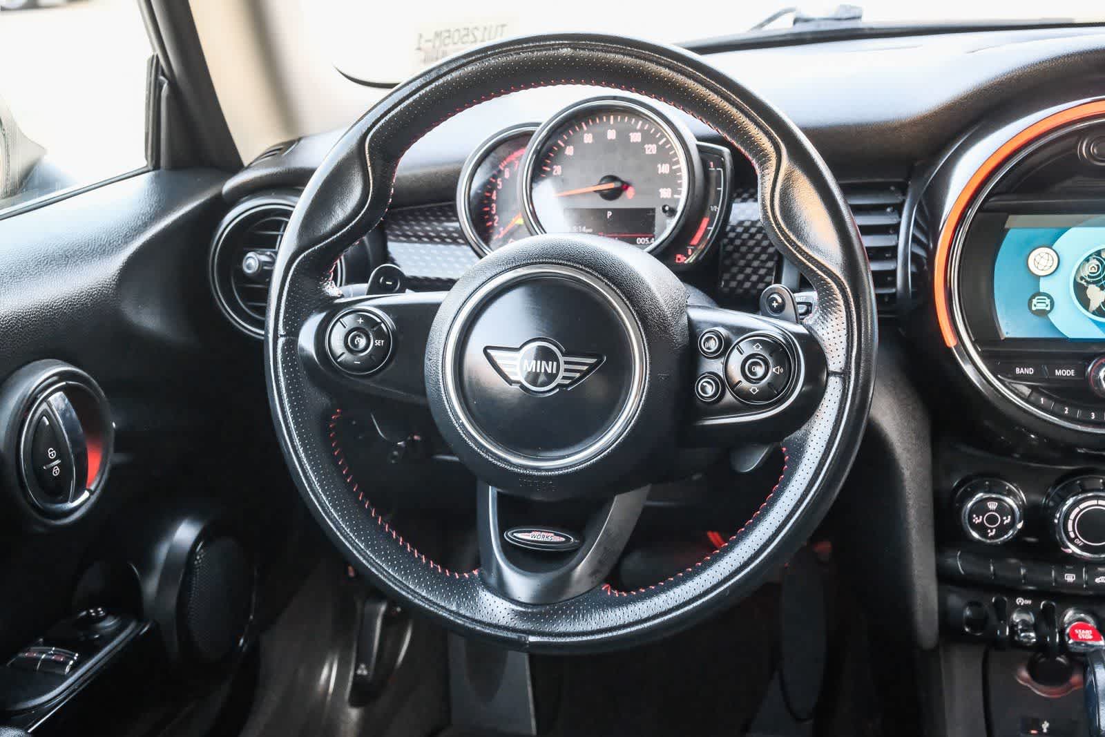 Thumbnail: 2019 MINI Cooper Hardtop - 16
