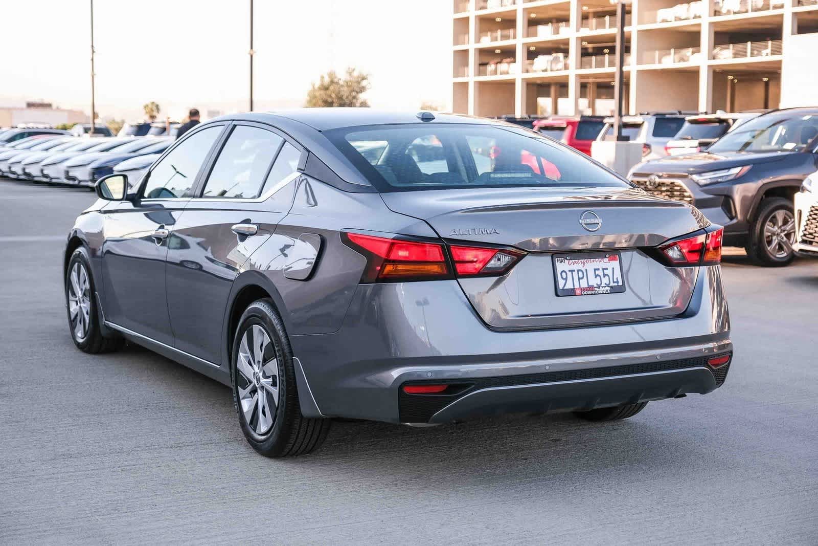 Thumbnail: 2025 Nissan Altima - 6