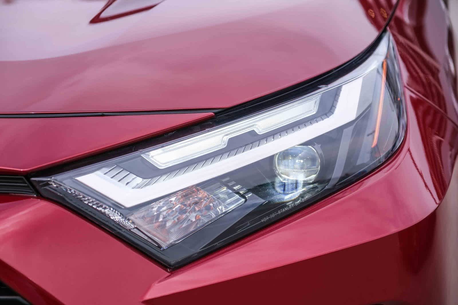 Thumbnail: 2025 Toyota RAV4 - 11