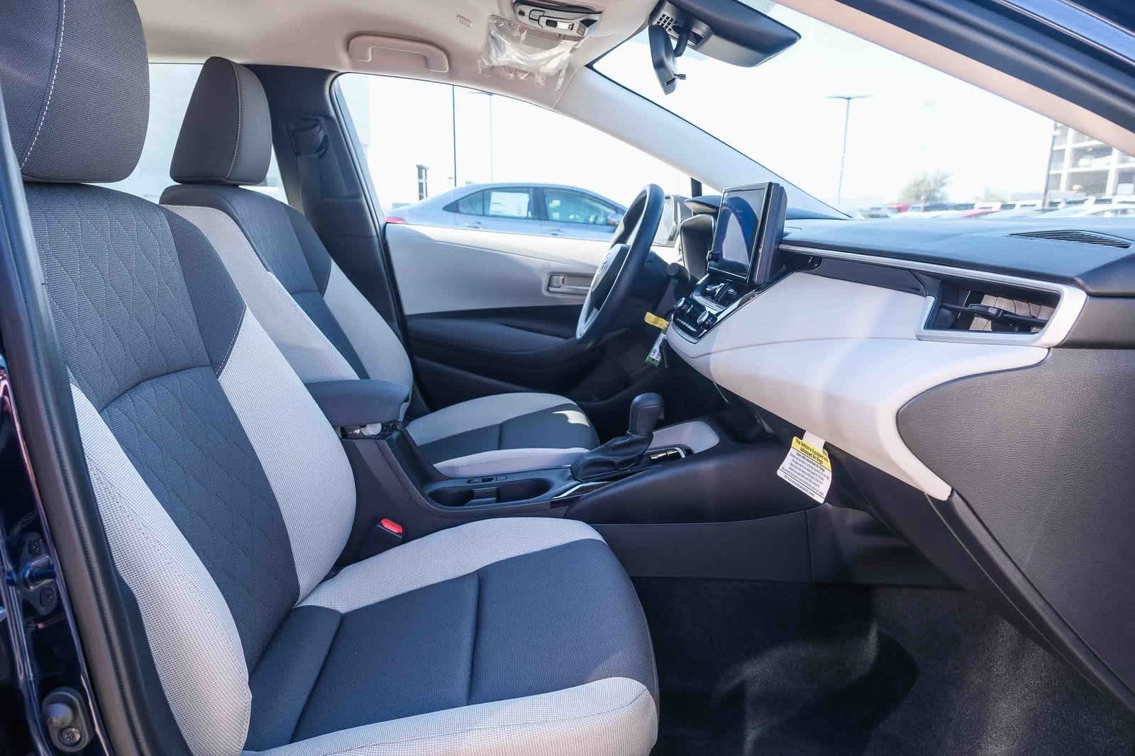 Thumbnail: 2025 Toyota Corolla - 18