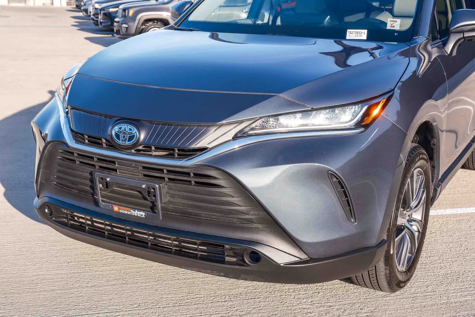 Thumbnail: 2022 Toyota Venza - 11