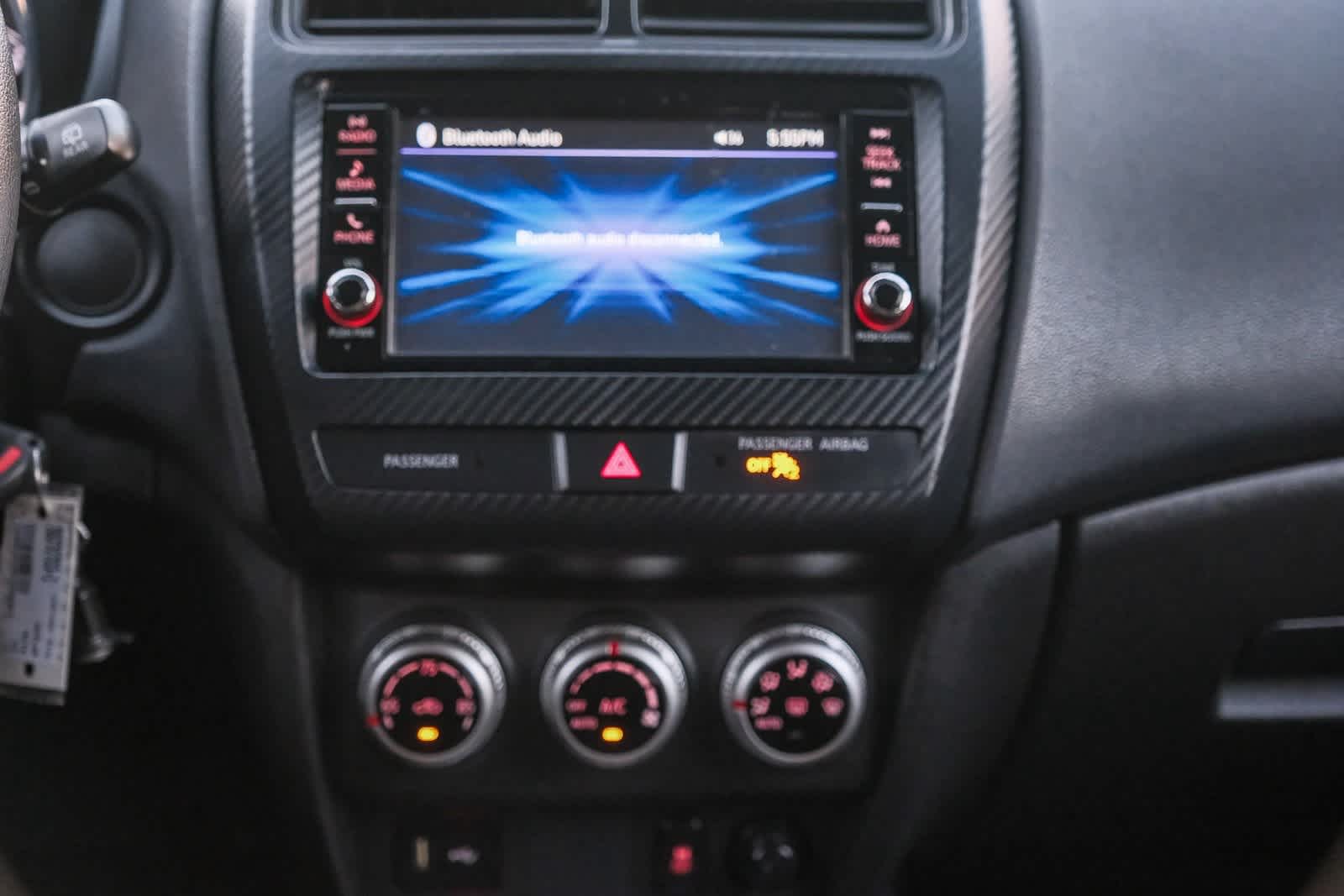 Thumbnail: 2023 Mitsubishi Outlander Sport - 15