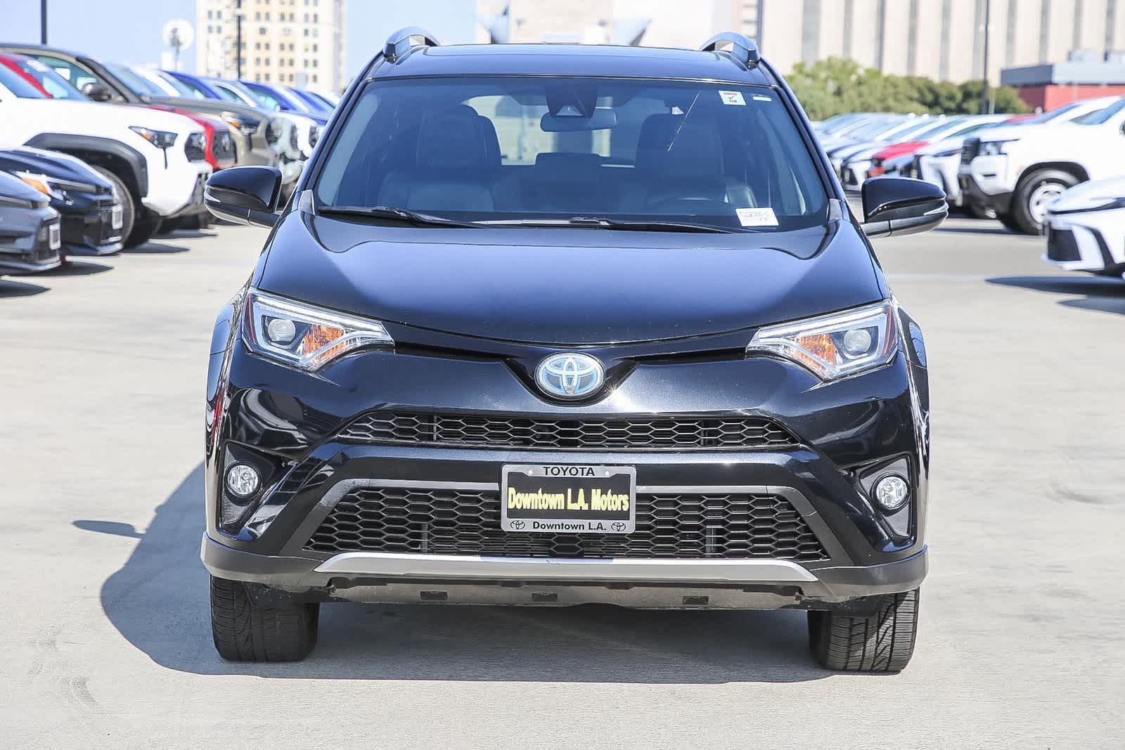 Thumbnail: 2018 Toyota RAV4 - 2
