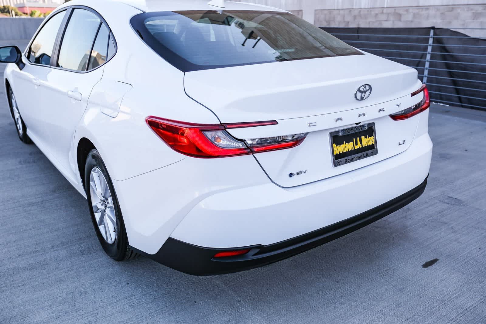 Thumbnail: 2025 Toyota Camry - 8