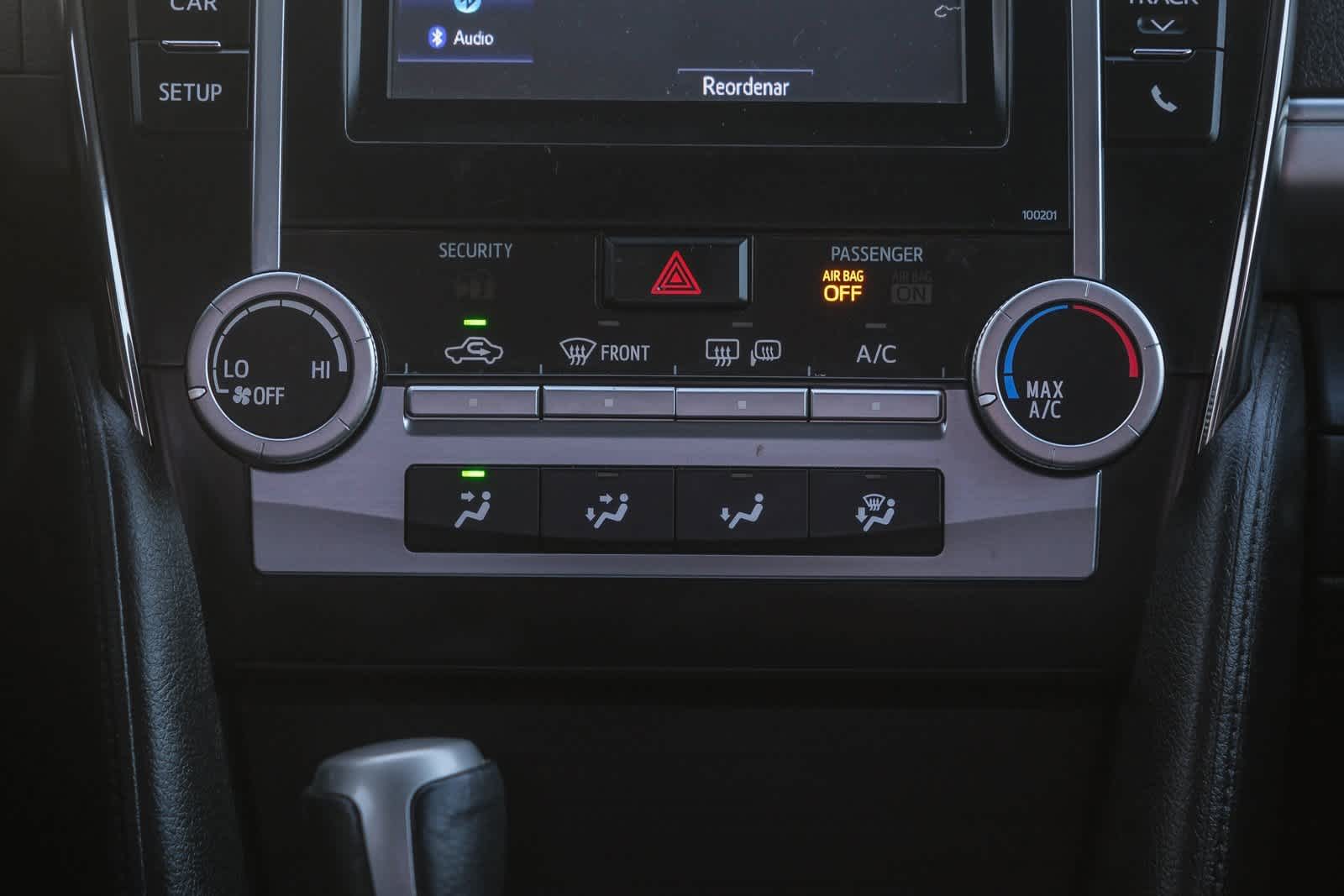Thumbnail: 2014 Toyota Camry - 15