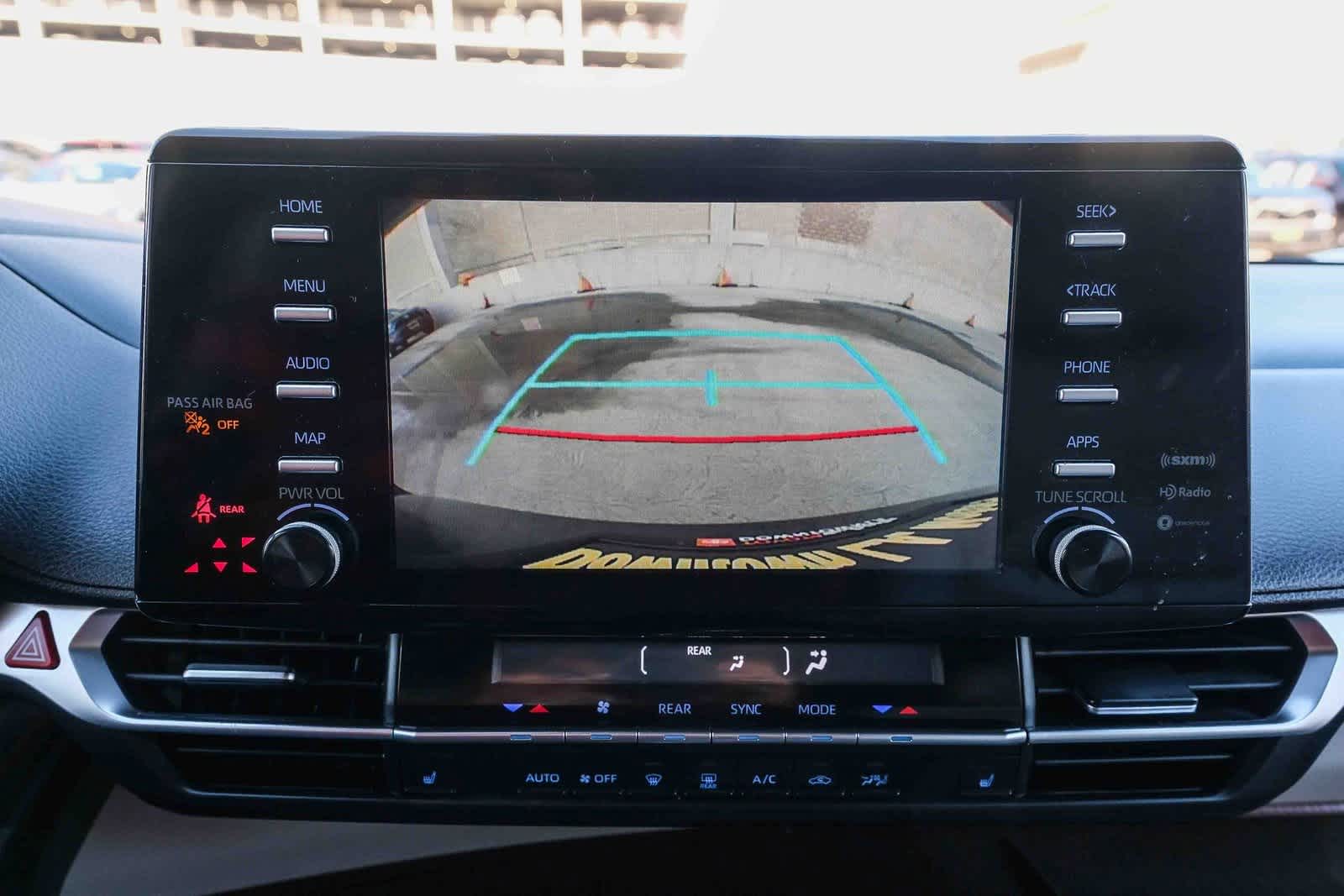 Thumbnail: 2024 Toyota Sienna - 23