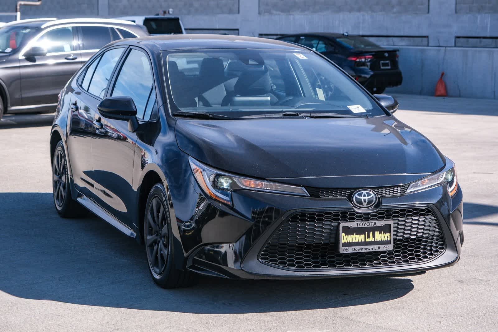 Thumbnail: 2022 Toyota Corolla - 3