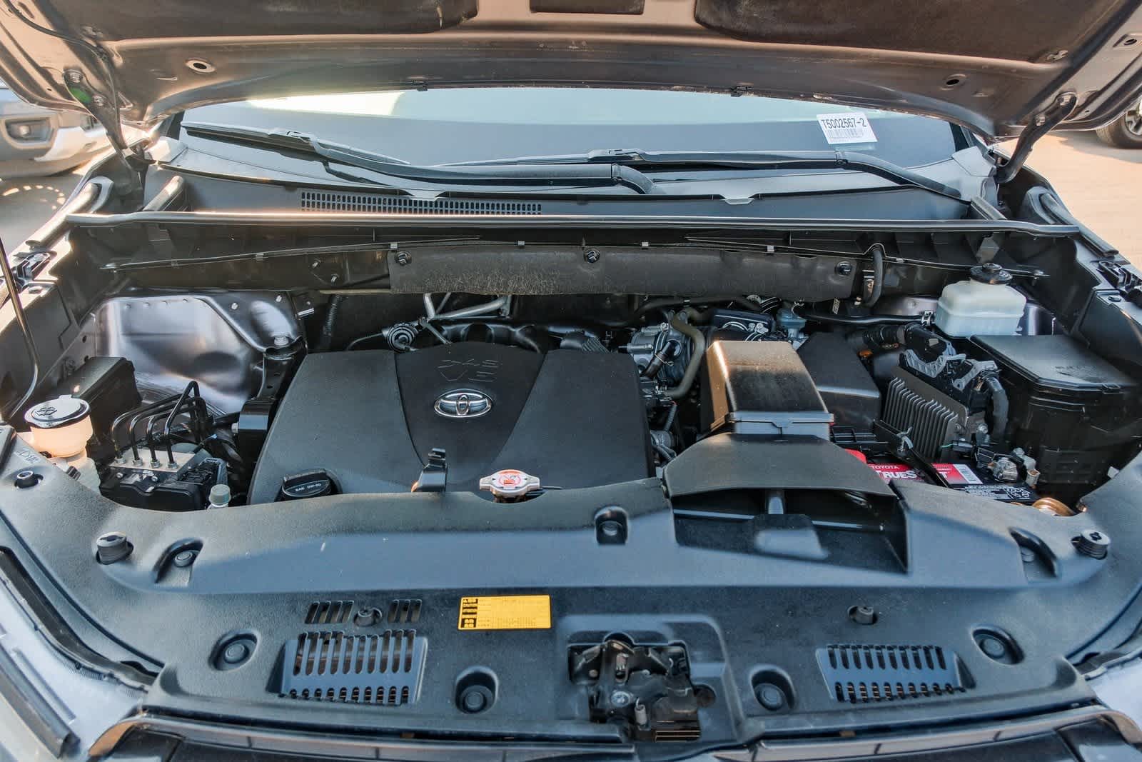 Thumbnail: 2019 Toyota Highlander - 30