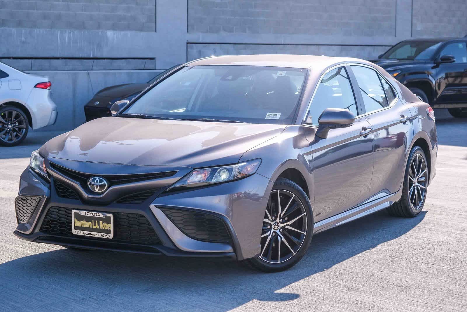 Thumbnail: 2022 Toyota Camry - 1