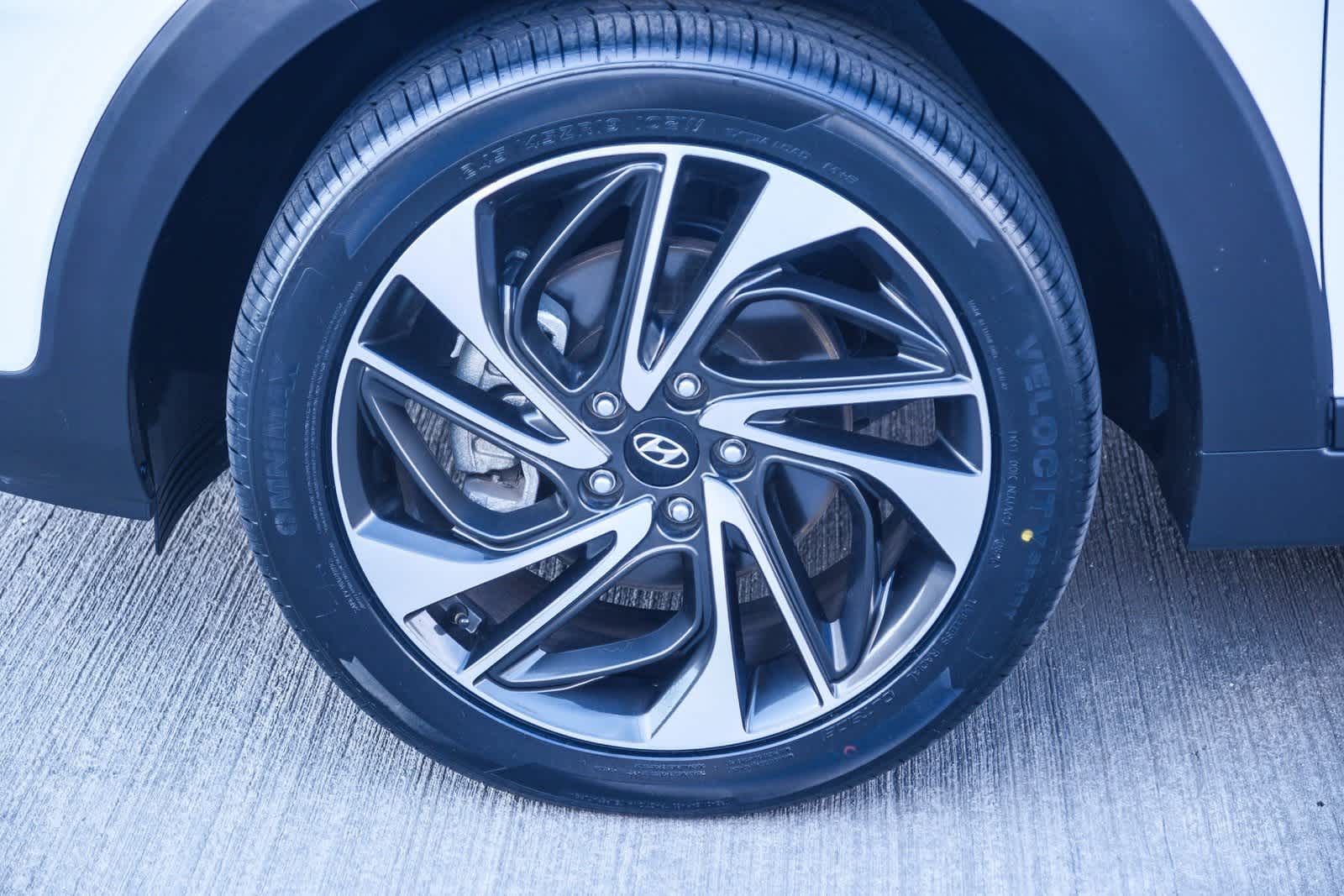 Thumbnail: 2019 Hyundai Tucson - 10