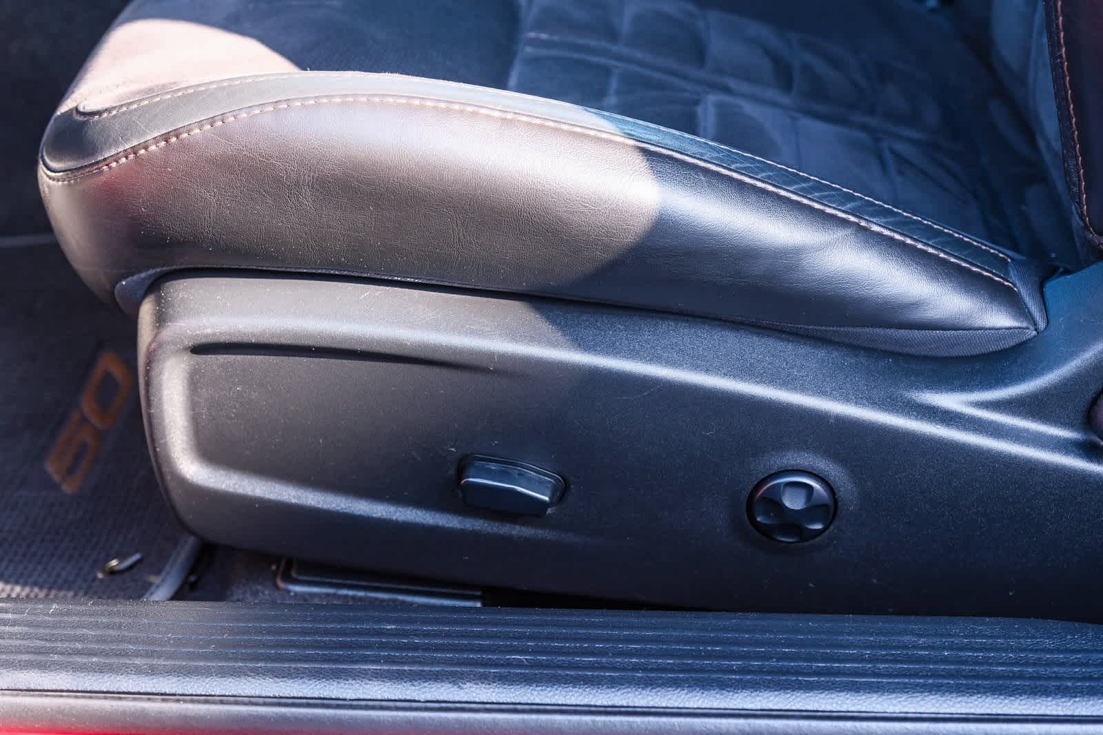 Thumbnail: 2020 Dodge Challenger - 24