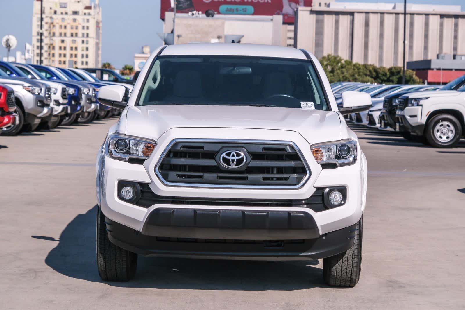 Thumbnail: 2017 Toyota Tacoma - 2