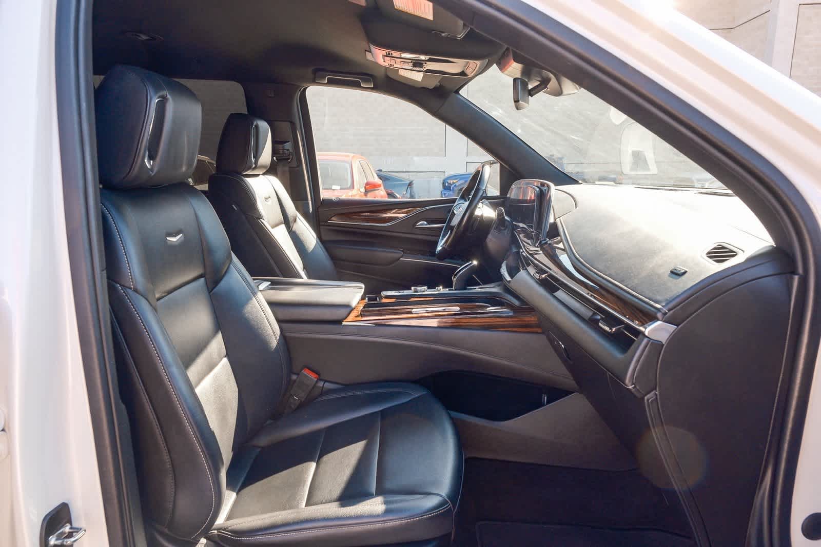 Thumbnail: 2023 Cadillac Escalade - 17