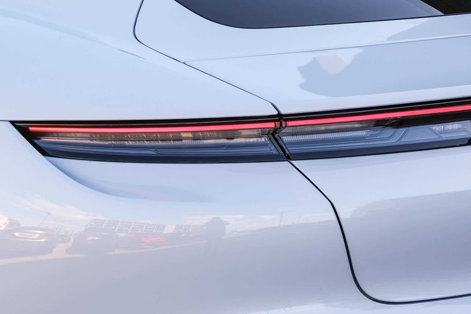 Thumbnail: 2025 Porsche Taycan - 7