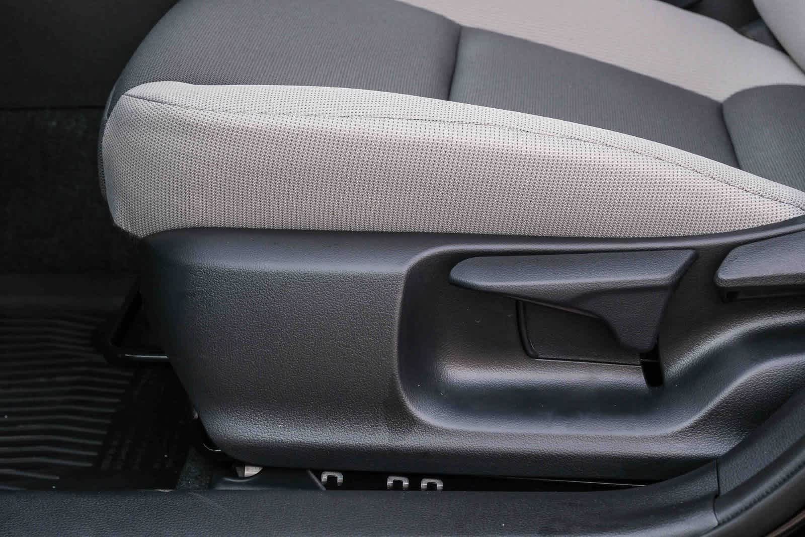 Thumbnail: 2025 Toyota Corolla - 24