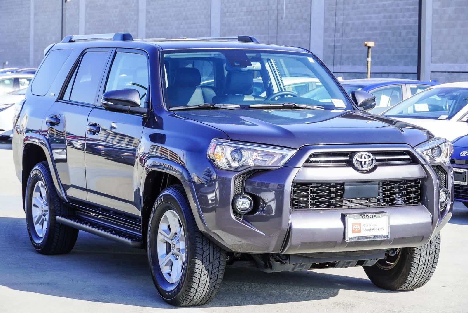 2022 Toyota 4Runner SR5 3