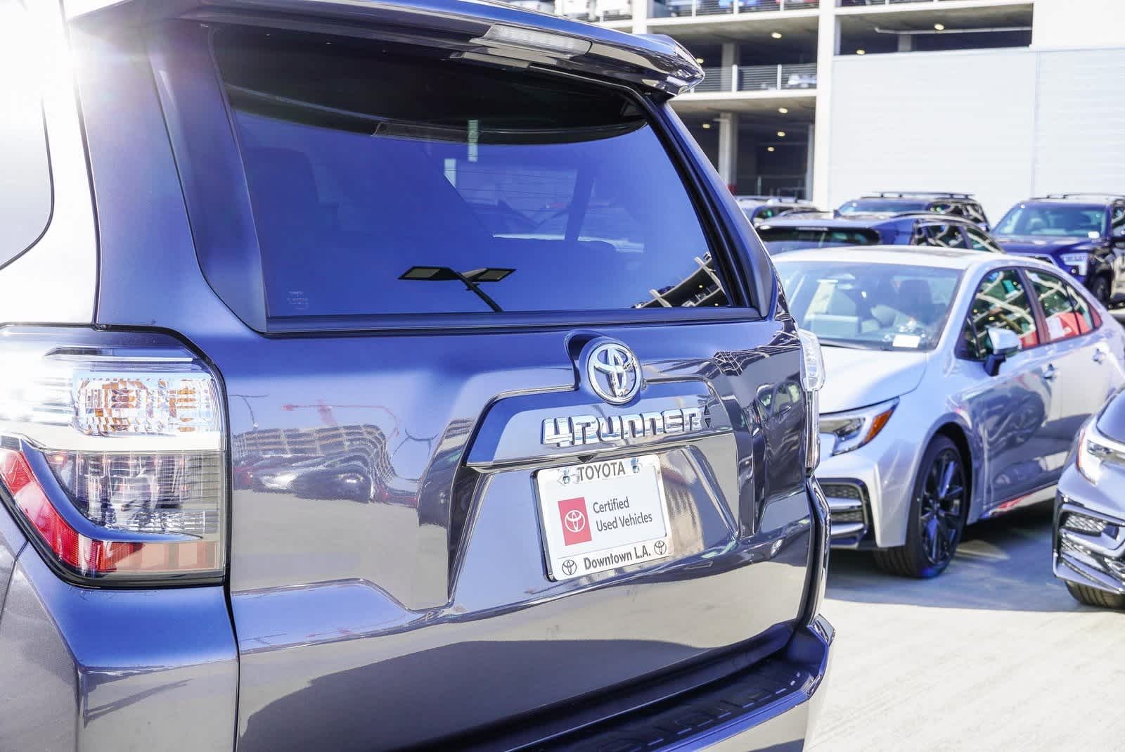 2022 Toyota 4Runner SR5 8