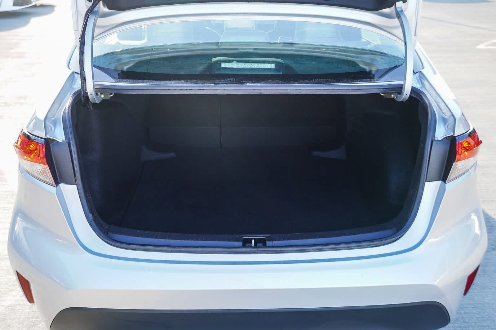 Thumbnail: 2021 Toyota Corolla - 26