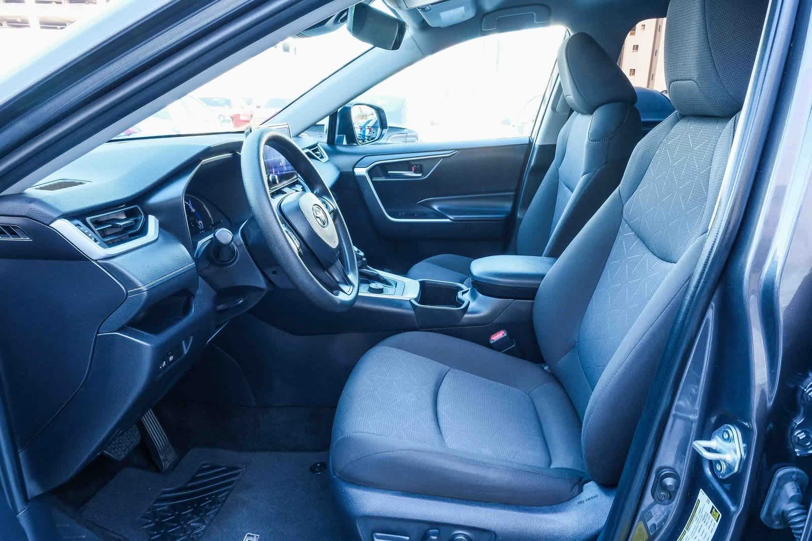 Thumbnail: 2024 Toyota RAV4 - 20