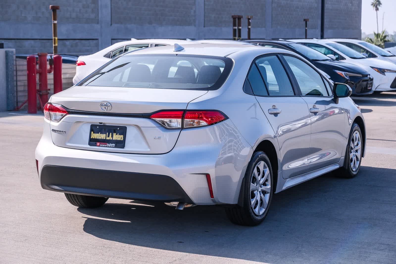 Thumbnail: 2025 Toyota Corolla - 4