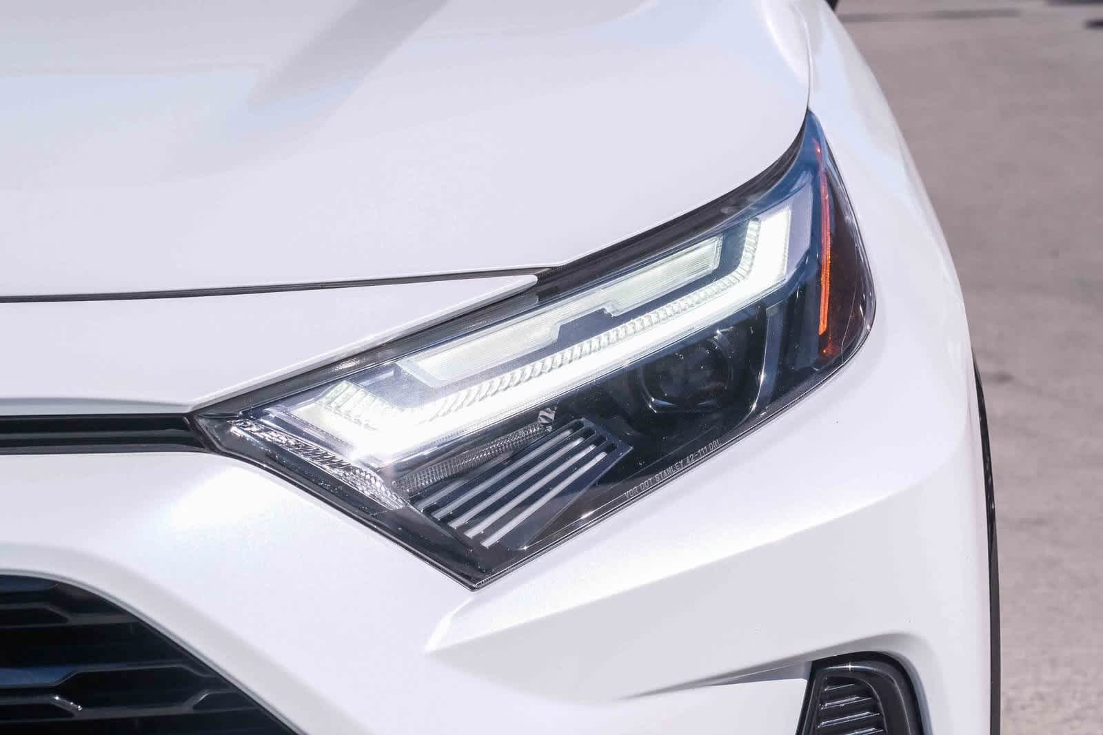 Thumbnail: 2023 Toyota RAV4 - 11