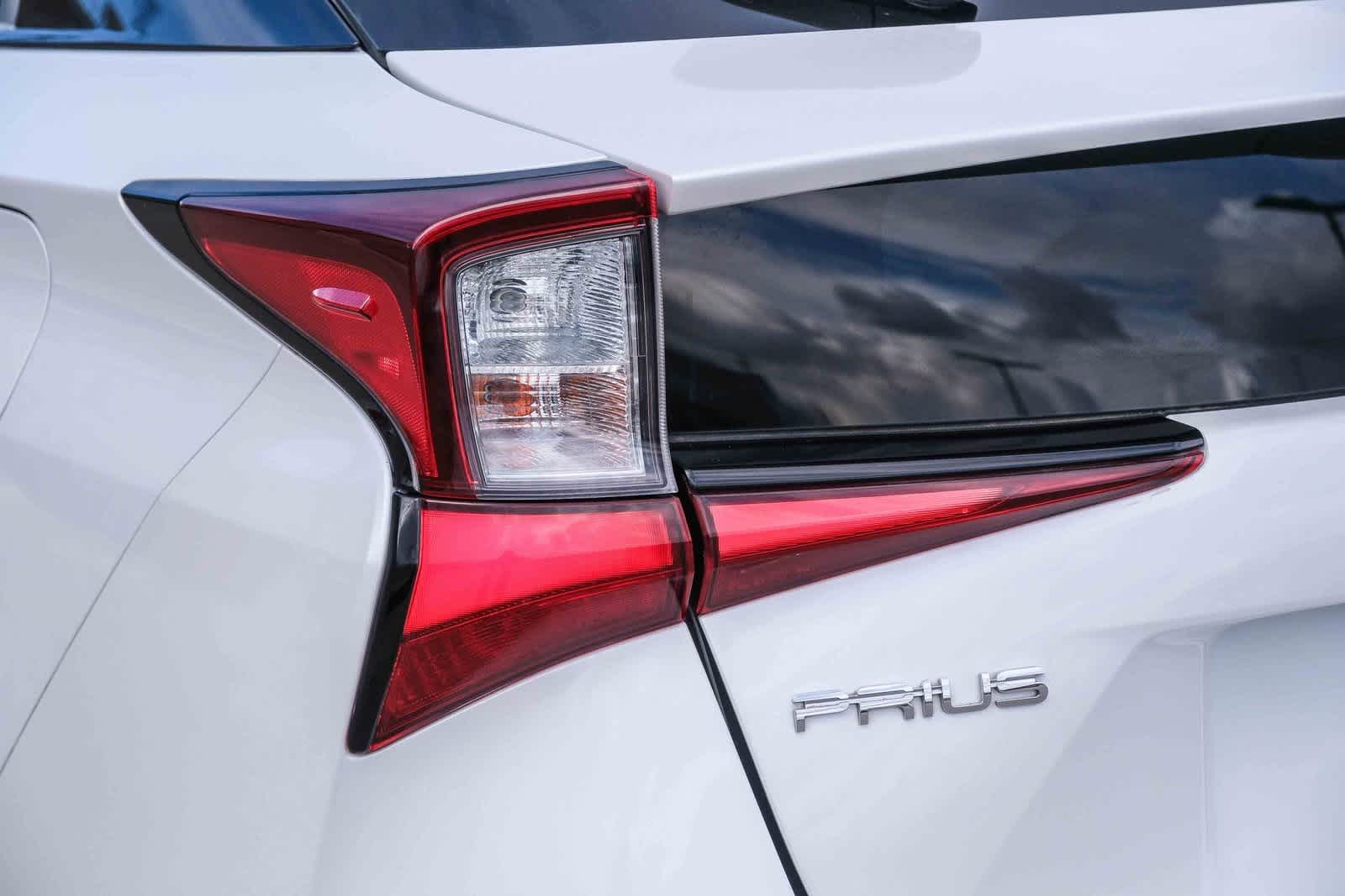 Thumbnail: 2021 Toyota Prius - 7