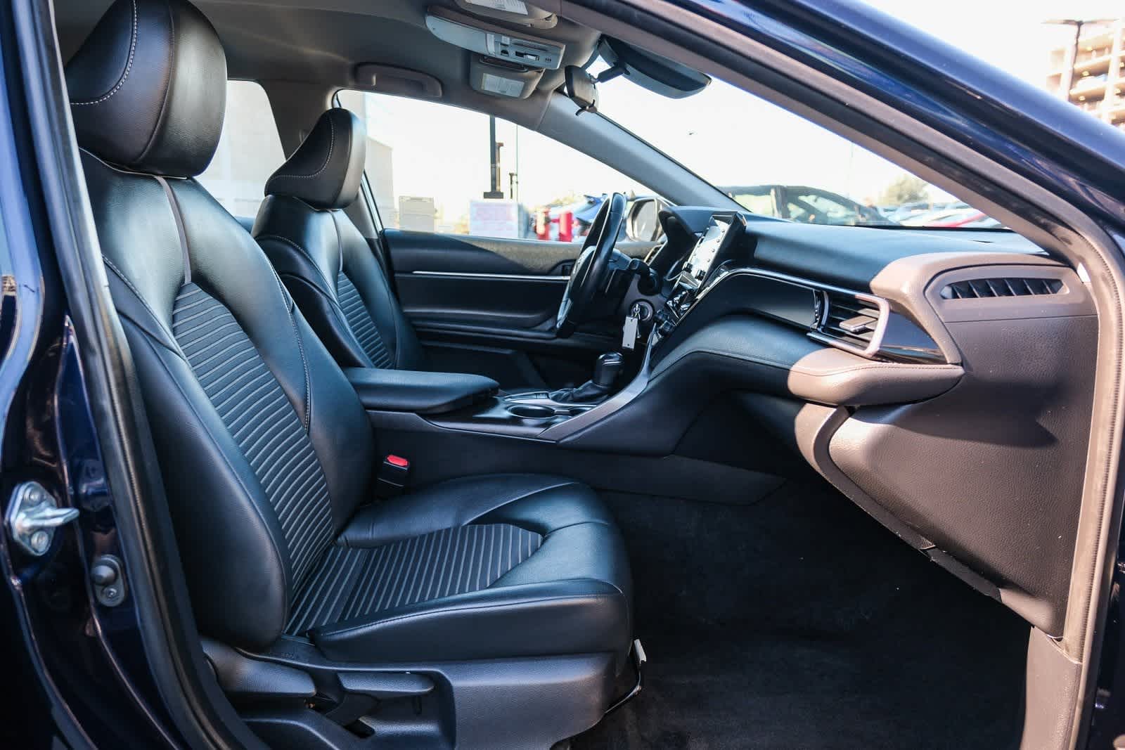 Thumbnail: 2022 Toyota Camry - 18