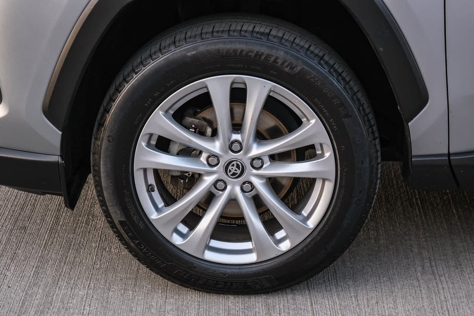 Thumbnail: 2020 Toyota RAV4 - 10