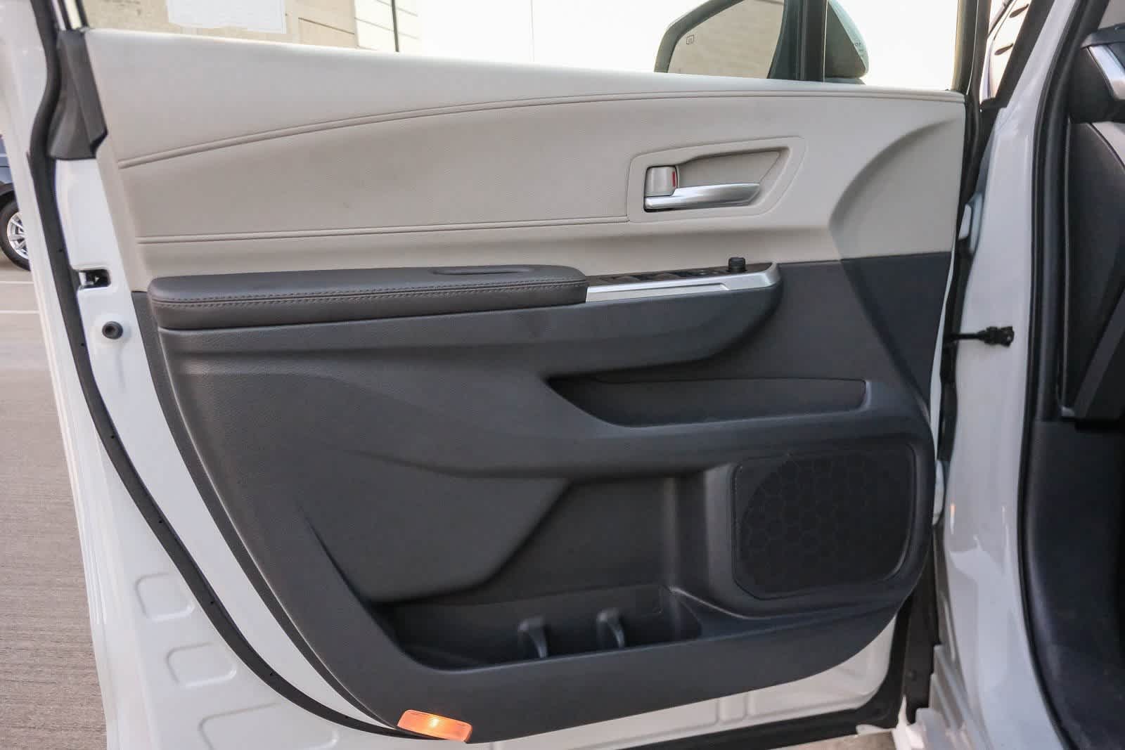 Thumbnail: 2024 Toyota Sienna - 22