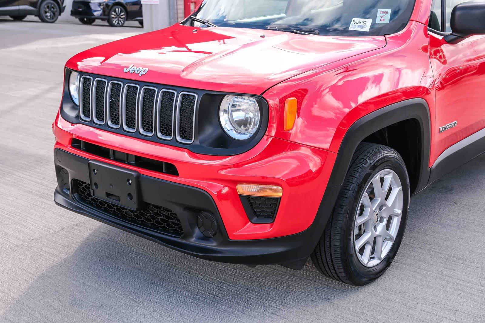 Thumbnail: 2023 Jeep Renegade - 9